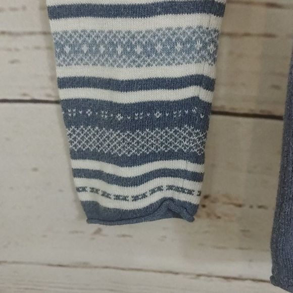 AMERICAN Eagle Long Sleeve Top - Picture 5 of 5